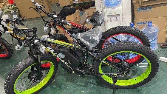 EU Warehouse Disc Brake 72V 2000W دو موتور عقب 23AH باتری لیتیوم 26 &quot;x4.0&quot; چاق تایر الکتریکی
