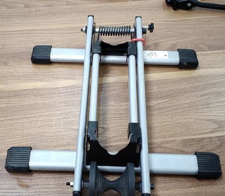 52cm*46cm*42cm Portable Foldable Bike Rack دوچرخه پارکینگ رک دوچرخه ذخیره سازی ایست