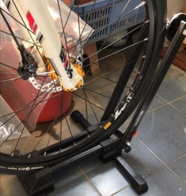 52cm*46cm*42cm Portable Foldable Bike Rack دوچرخه پارکینگ رک دوچرخه ذخیره سازی ایست