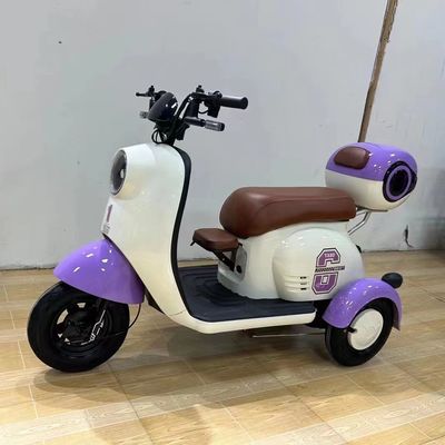 600W قدرت موتور 3 چرخ اسکوتر برای بزرگسالان مرکز عقب موقعیت موتور باتری یکپارچه